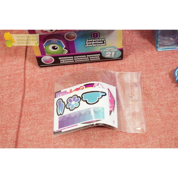 Disney Doorables Whatcha Gotcha Machine - Picture 3 of 9